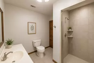 140 Pecan St, Blossom, TX 75416 - Photo 13