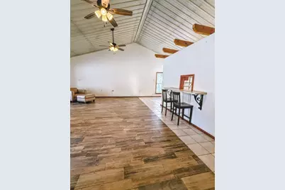 140 Pecan Street, Blossom, TX 75416 - Photo 5