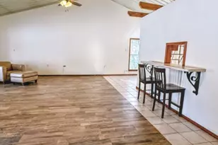 140 Pecan St, Blossom, TX 75416 - Photo 5