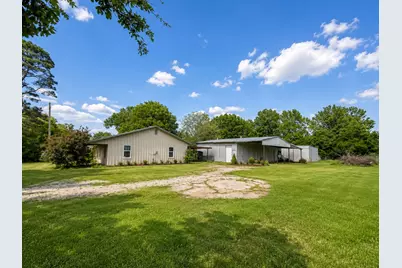 140 Pecan Street, Blossom, TX 75416 - Photo 3