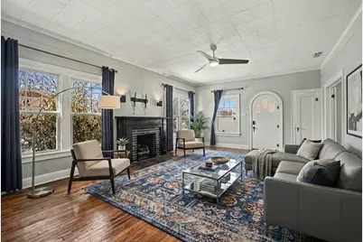 605 W Crockett Street, Ennis, TX 75119 - Photo 11