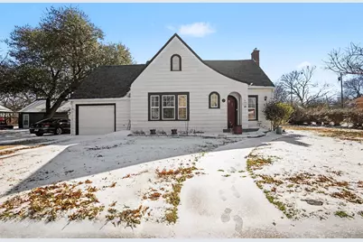 605 W Crockett Street, Ennis, TX 75119 - Photo 1