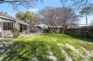 605 W Crockett St, Ennis, TX 75119 - Photo 27