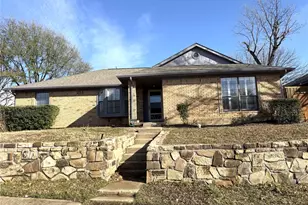 652 Harrison Dr, Coppell, TX 75019 - Photo 1