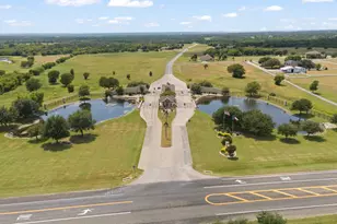 1392 Spanish Oak Tr, Whitney, TX 76692 - Photo 3