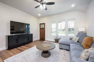 204 Walnut St, Whitesboro, TX 76273 - Photo 7