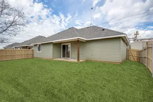 204 Walnut St, Whitesboro, TX 76273 - Photo 25