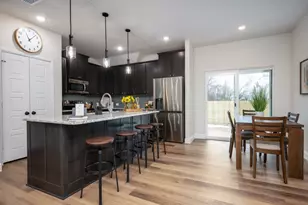 204 Walnut St, Whitesboro, TX 76273 - Photo 9