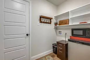 204 Walnut St, Whitesboro, TX 76273 - Photo 19