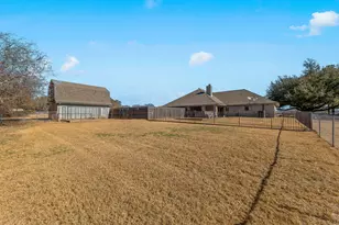 170 Brittain Cir, Stephenville, TX 76401 - Photo 27