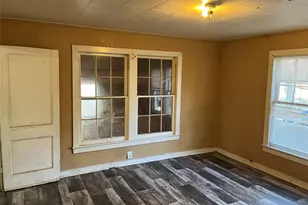 935 E Washington St, Paris, TX 75460 - Photo 7