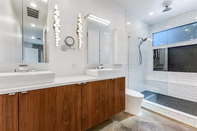 2319 Rusk Court, Dallas, TX 75204 - Photo 11