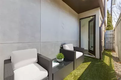 2319 Rusk Court, Dallas, TX 75204 - Photo 15