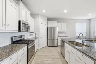 1420 Pleasanton Rd, Cleburne, TX 76033 - Photo 9