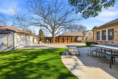 904 Clermont Avenue, Dallas, TX 75223 - Photo 33