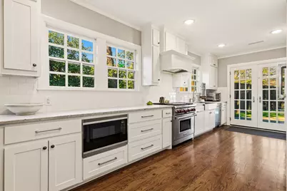 904 Clermont Avenue, Dallas, TX 75223 - Photo 13