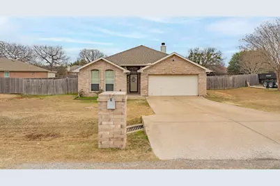 3005 Stroll Drive, Granbury, TX 76049 - Photo 3