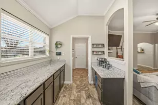 3005 Stroll Dr, Granbury, TX 76049 - Photo 13