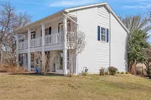 2906 Pacific Ct, Irving, TX 75062 - Photo 37