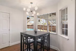 2906 Pacific Ct, Irving, TX 75062 - Photo 9