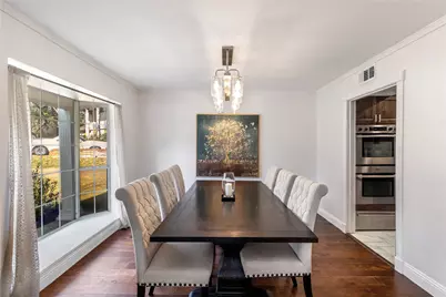 2906 Pacific Court, Irving, TX 75062 - Photo 11