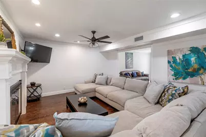 2906 Pacific Court, Irving, TX 75062 - Photo 7