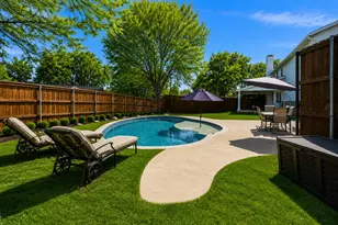 2906 Pacific Ct, Irving, TX 75062 - Photo 33