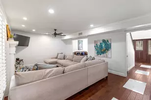2906 Pacific Ct, Irving, TX 75062 - Photo 5