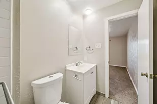 2710 Clover Valley Dr, Garland, TX 75043 - Photo 15