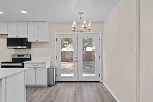 2201 Wildbriar Dr, Arlington, TX 76014 - Photo 7