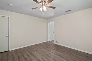 2201 Wildbriar Dr, Arlington, TX 76014 - Photo 15