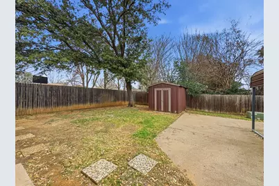 816 Midcreek Drive, Euless, TX 76039 - Photo 21