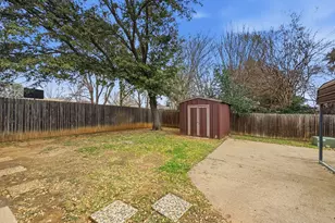 816 Midcreek Dr, Euless, TX 76039 - Photo 21