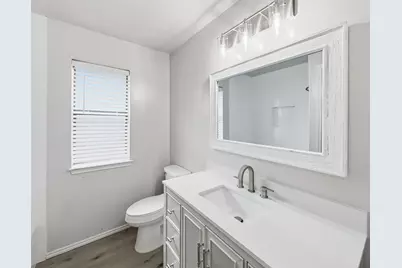 816 Midcreek Drive, Euless, TX 76039 - Photo 17