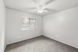 816 Midcreek Dr, Euless, TX 76039 - Photo 15