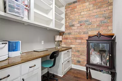 1130 N Lone Star Parkway, McGregor, TX 76657 - Photo 17