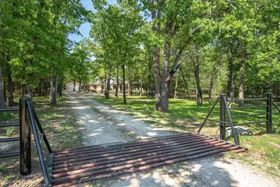8004 County Road 2412, Quinlan, TX 75474 - Photo 9