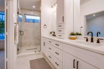 2130 Shea Road #1002, Dallas, TX 75235 - Photo 5