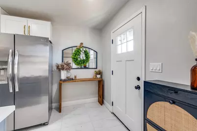 348 Thompson Street, Fort Worth, TX 76134 - Photo 3