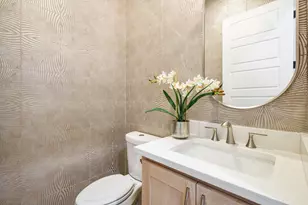 805 S Glasgow, Dallas, TX 75223 - Photo 19