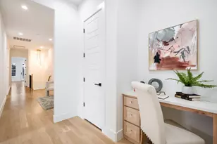 805 S Glasgow, Dallas, TX 75223 - Photo 23