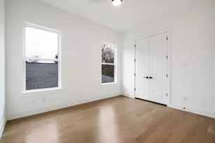 805 S Glasgow, Dallas, TX 75223 - Photo 33