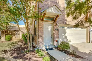 449 Busher Dr, Lewisville, TX 75067 - Photo 3