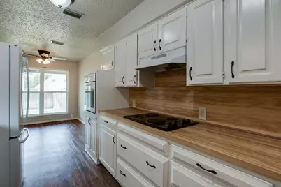 1728 Stonegate Drive, Denton, TX 76205 - Photo 11