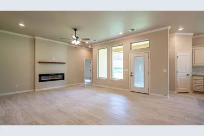 2714 Austin Drive, Granbury, TX 76048 - Photo 5