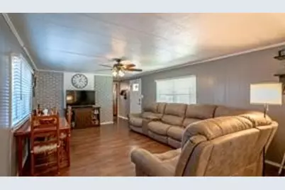 6606 Dayla Court, Granbury, TX 76049 - Photo 5