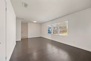 1017 Judd St, Fort Worth, TX 76104 - Photo 3