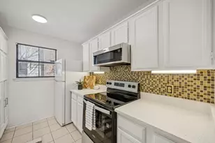 9600 Royal Ln, Dallas, TX 75243 - Photo 9