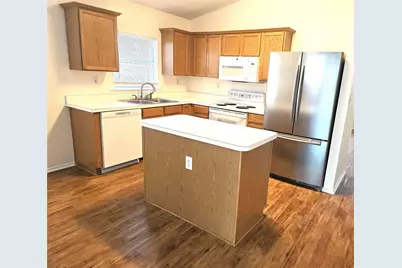 1802 Berkeley Drive, Glenn Heights, TX 75154 - Photo 3