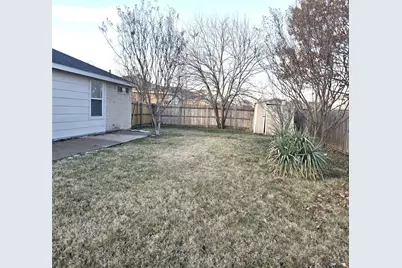 1802 Berkeley Drive, Glenn Heights, TX 75154 - Photo 13